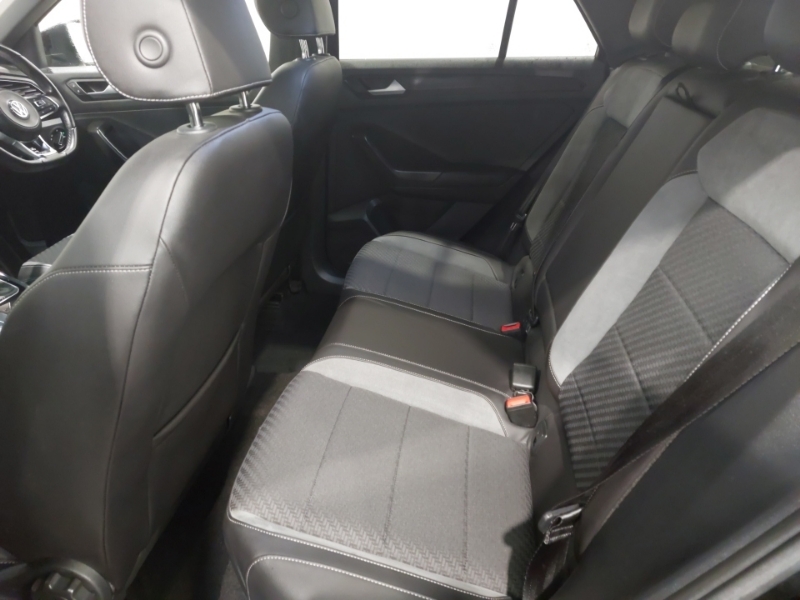 Volkswagen T-Roc 1.6 Tdi R-line FL19XSD Black #6