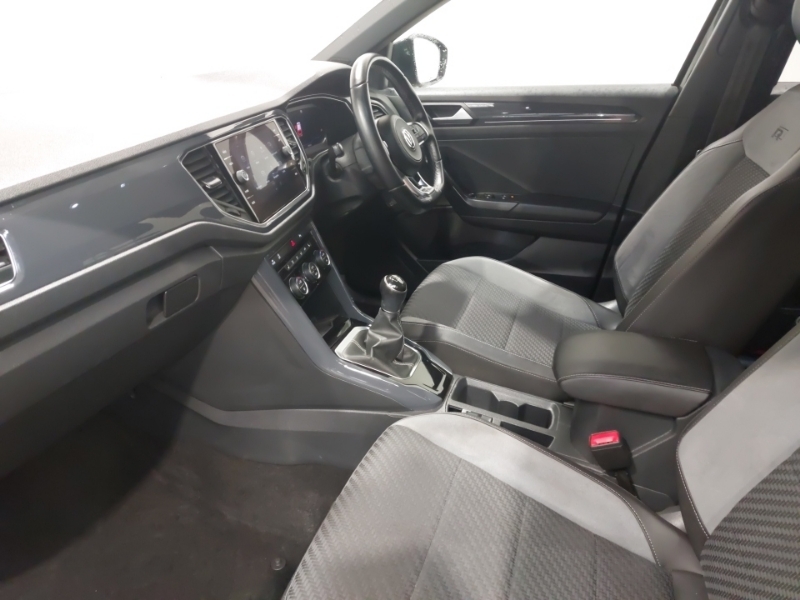 Volkswagen T-Roc 1.6 Tdi R-line FL19XSD Black #5