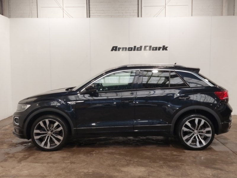 Volkswagen T-Roc 1.6 Tdi R-line FL19XSD Black #4