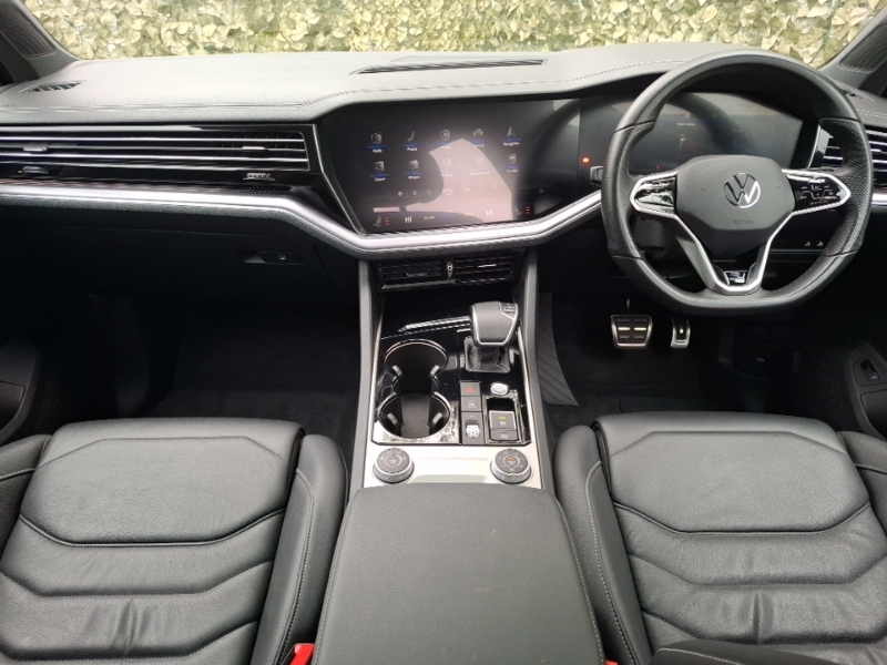 Volkswagen Touareg 3.0 V6 Tdi 4Motion Black Edition Tip VU23OFH White #3