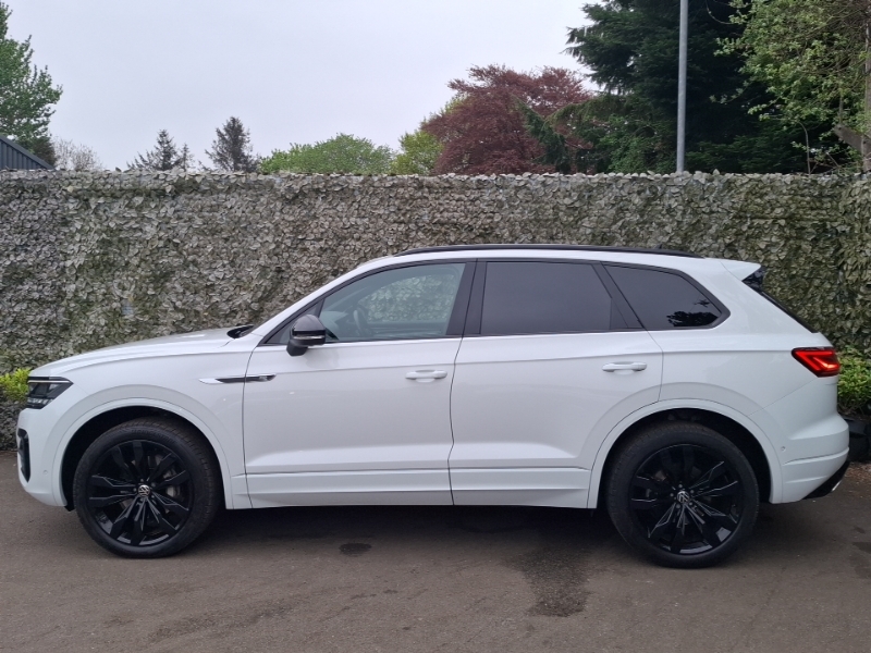 Volkswagen Touareg 3.0 V6 Tdi 4Motion Black Edition Tip VU23OFH White #4