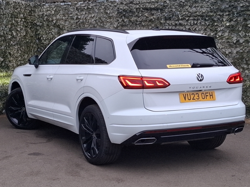 Volkswagen Touareg 3.0 V6 Tdi 4Motion Black Edition Tip VU23OFH White #2