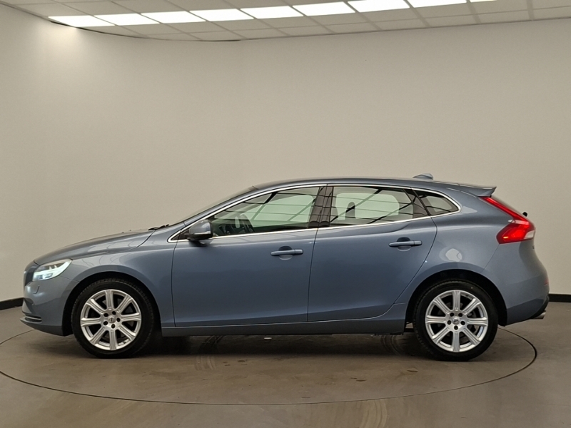 Volvo V40 T3 152 Inscription Edition Geartronic PO69LHF Blue #4