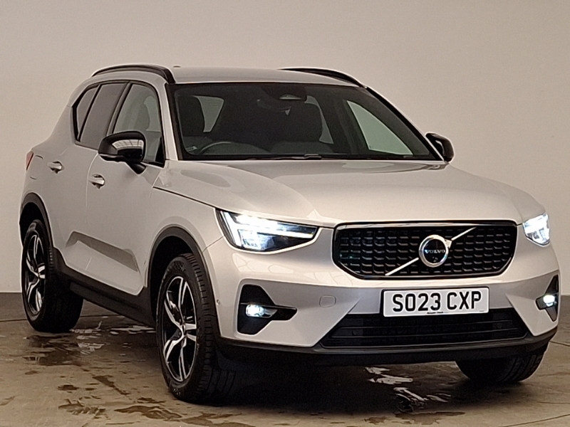 Volvo XC40 2.0 B3p Plus Dark Silver
