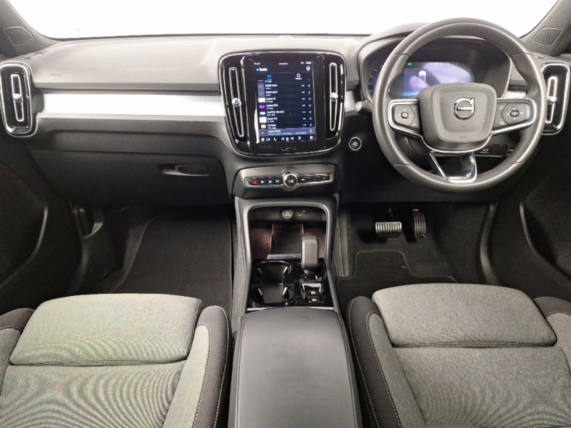 Volvo XC40 2.0 B3p Plus Dark SO23CXP Silver #3