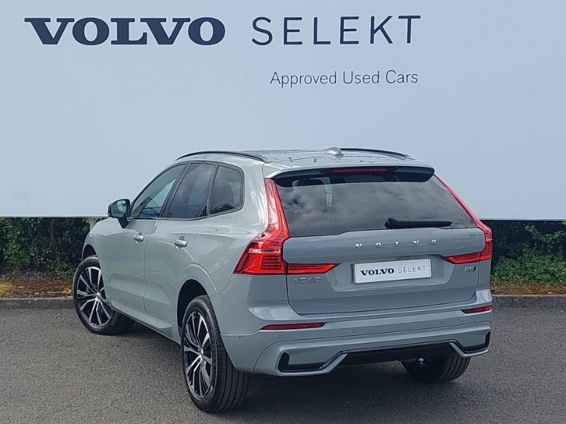 Volvo XC60 2.0 B5p Ultra Dark Awd Geartronic BG74YAO Grey #2