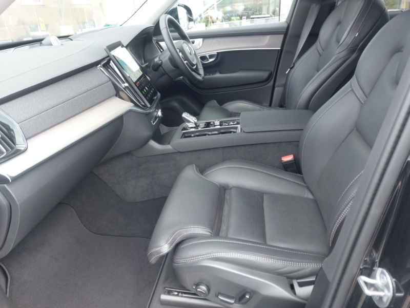 Volvo XC90 2.0 B5p Ultra Dark Awd Geartronic RV25VNC Black #5