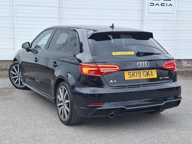 Audi A3 30 Tfsi 116 Black Edition SK19GKA Black #2