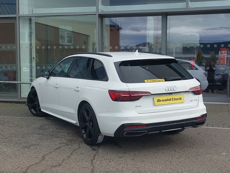 Audi A4 35 Tfsi Black Edition RK20LEU White #2