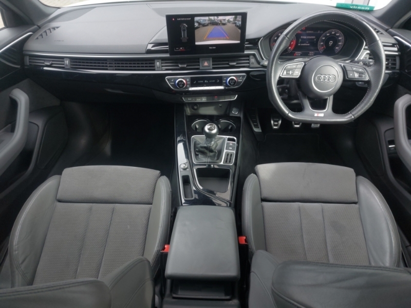 Audi A4 35 Tfsi Black Edition RK20LEU White #3