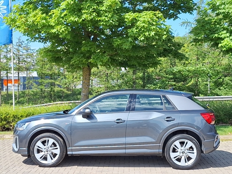 Audi Q2 35 Tfsi S Line S Tronic LS23ZBZ Grey #4