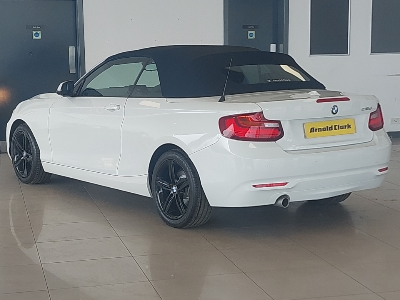 BMW 2 Series 218D 150 Se Nav VE66LCF White #2