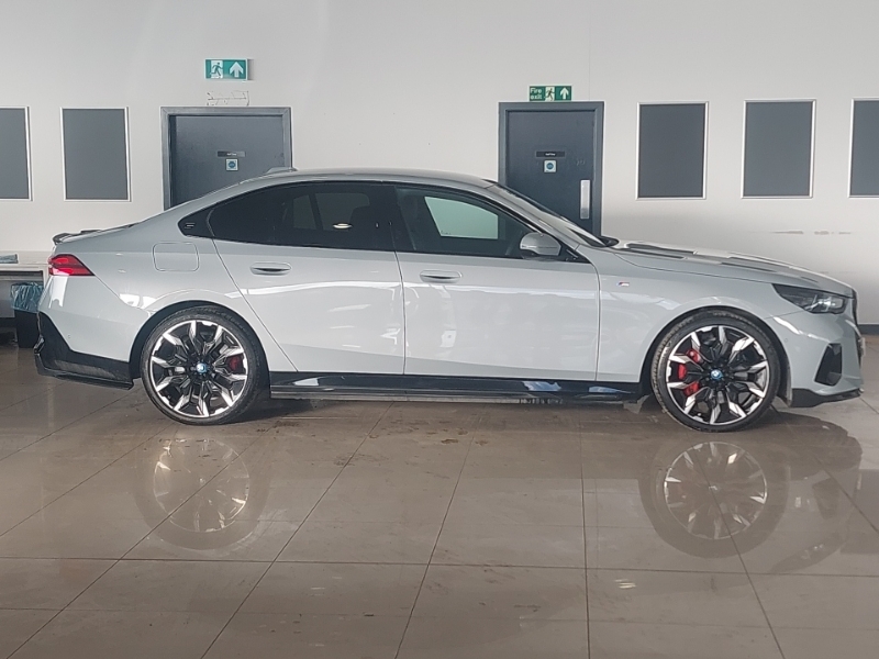 BMW 5 Series 550E Xdrive M Sport Pro Techcomfort Grey #3
