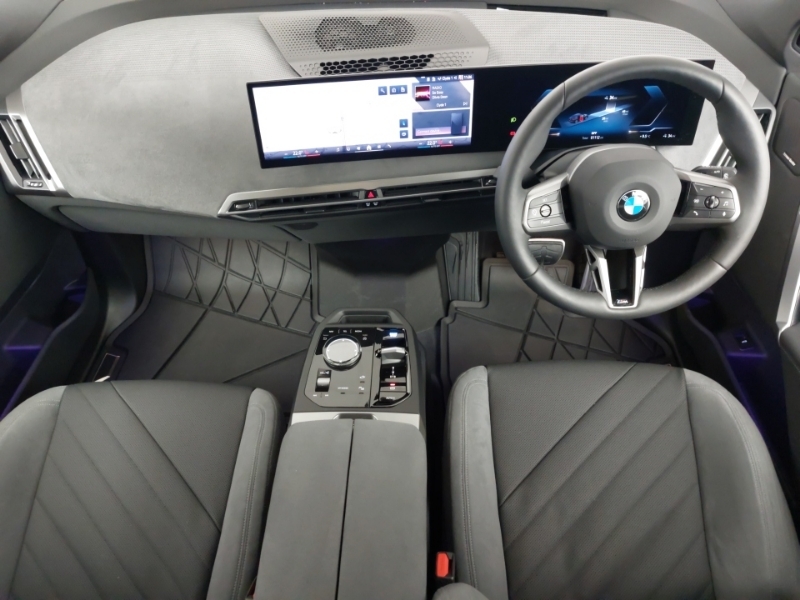 BMW iX 300Kw Xdrive45 M Sport 101Kwh Black #4
