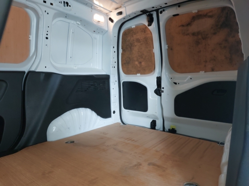 Citroen Berlingo 1.5 Bluehdi 1000Kg Driver 100Ps NL21BWB White #6