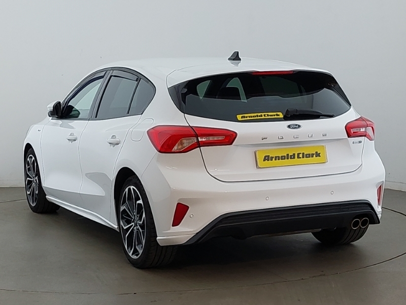 Ford Focus 1.0 Ecoboost Hybrid Mhev 125 St-line X Edition SA71YSZ White #2
