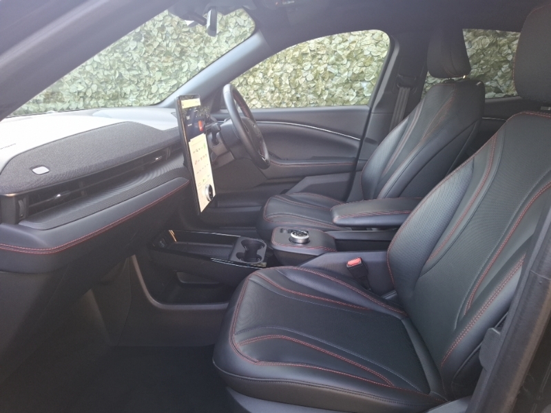 Ford Mustang Mach-E 198Kw Standard Range 68Kwh Awd Black #5