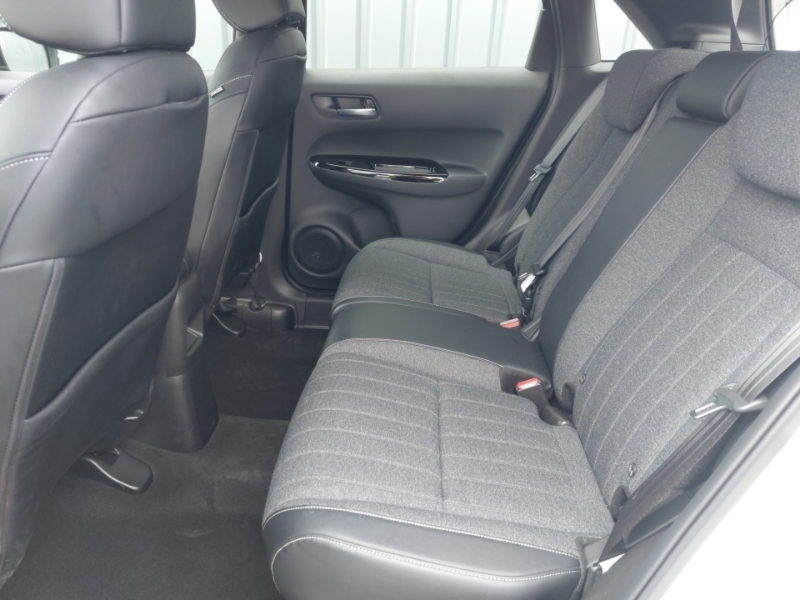 Honda Jazz 1.5 I-mmd Hybrid Sr Ecvt White #6