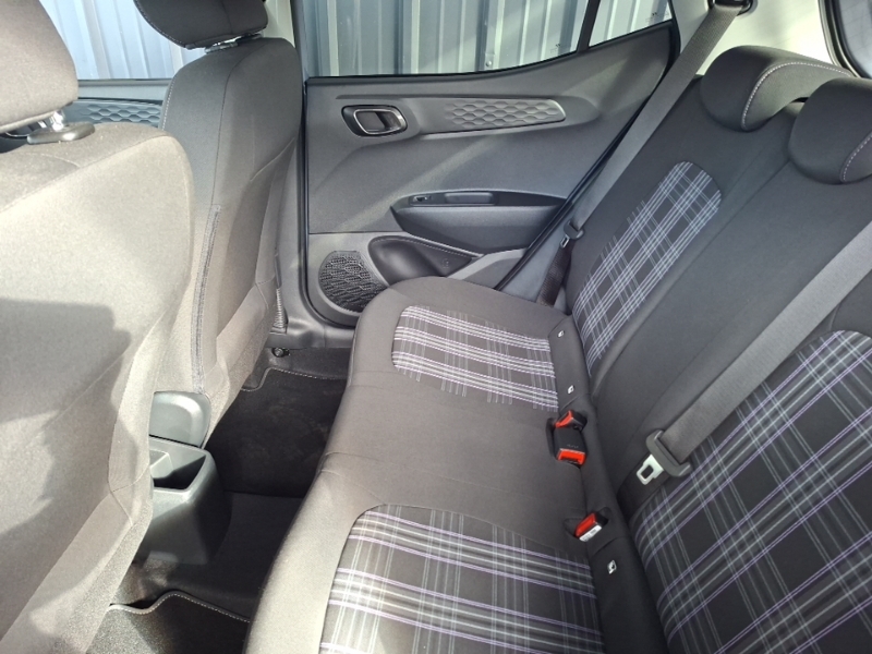 Hyundai I10 1.0 63 Premium Nav CA25VDO Blue #6