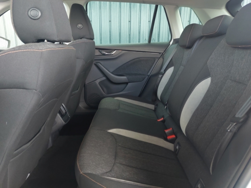 Skoda Kamiq 1.5 Tsi Se L Dsg DE20PZC White #6