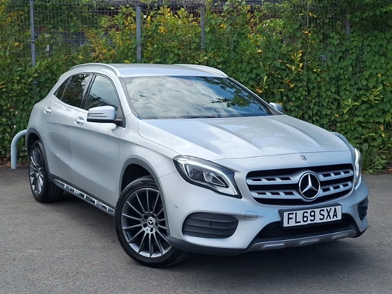 Mercedes-Benz GLA Class Gla 180 Amg Line Edition Silver