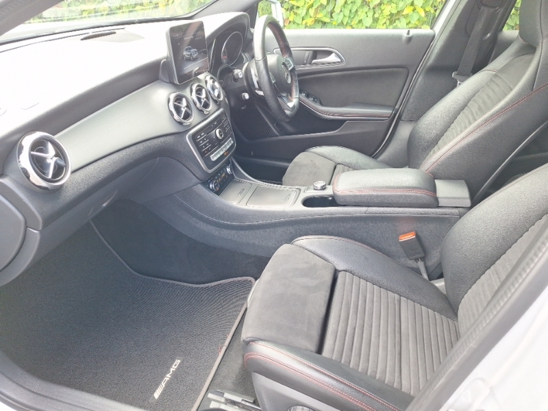 Mercedes-Benz GLA Class Gla 180 Amg Line Edition FL69SXA Silver #5