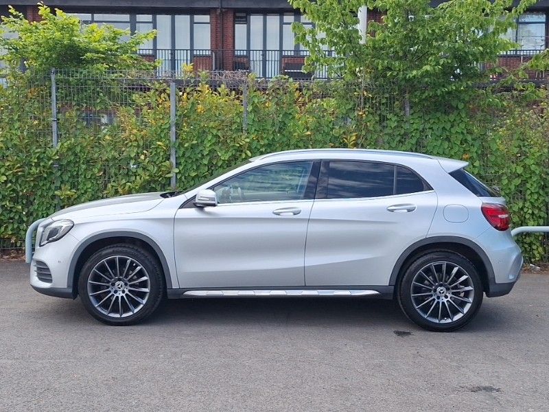 Mercedes-Benz GLA Class Gla 180 Amg Line Edition FL69SXA Silver #4