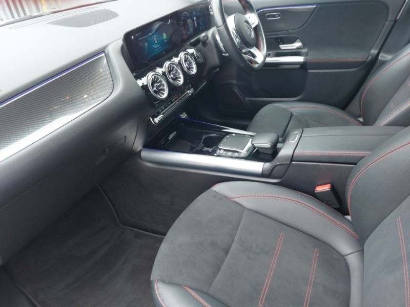 Mercedes-Benz GLA Class Gla 180 Amg Line Premium CN22WFT Silver #5
