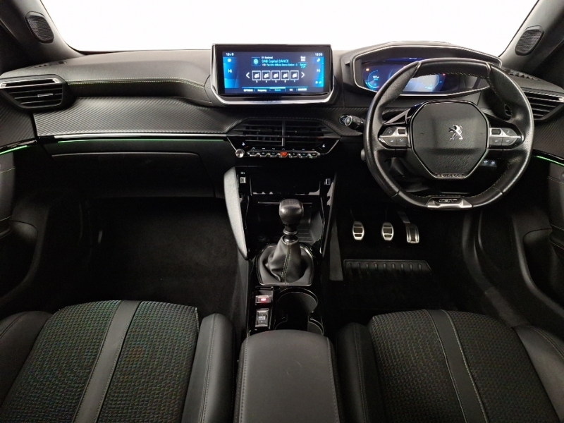 Peugeot 2008 1.2 Puretech 130 Gt Line KV70ZTE Red #3