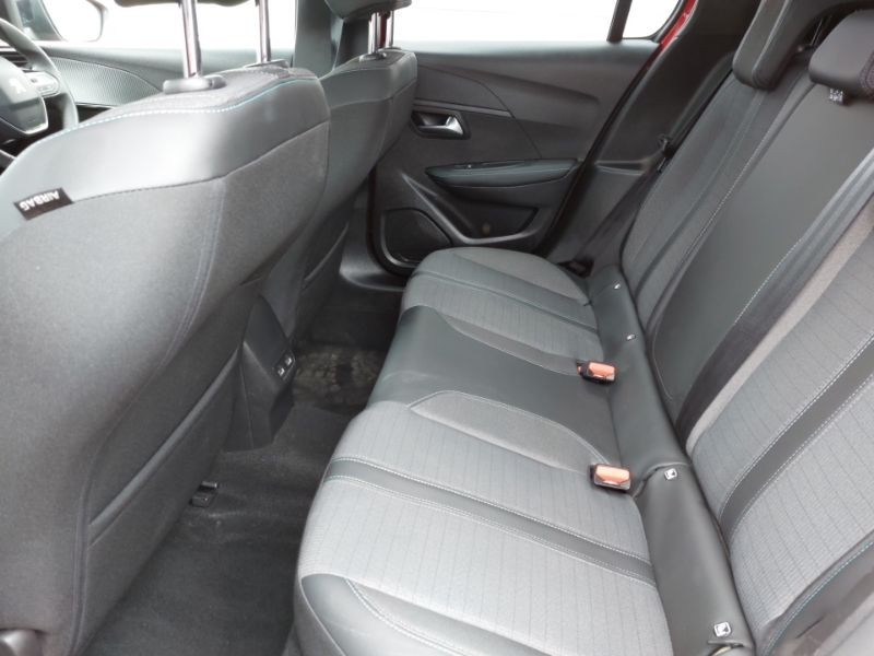 Peugeot 208 1.2 Puretech 130 Allure Premium Eat8 KW23GZA Red #6