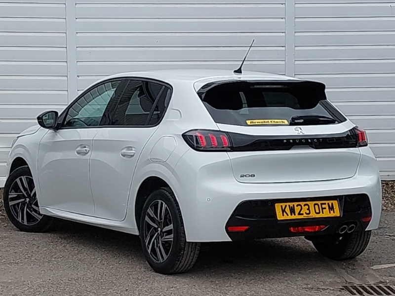 Peugeot 208 1.2 Puretech 130 Allure Premium Eat8 KW23OFM White #2