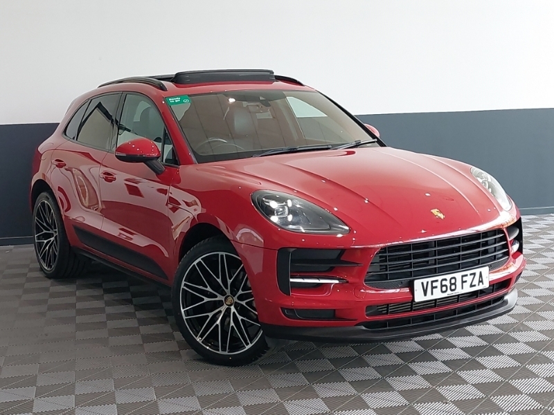Porsche Macan 5dr Pdk Red