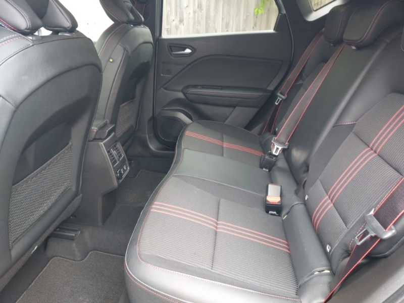 Renault Captur 1.3 Mild Hybrid 140 R.s. Line MT22HPY Silver #6