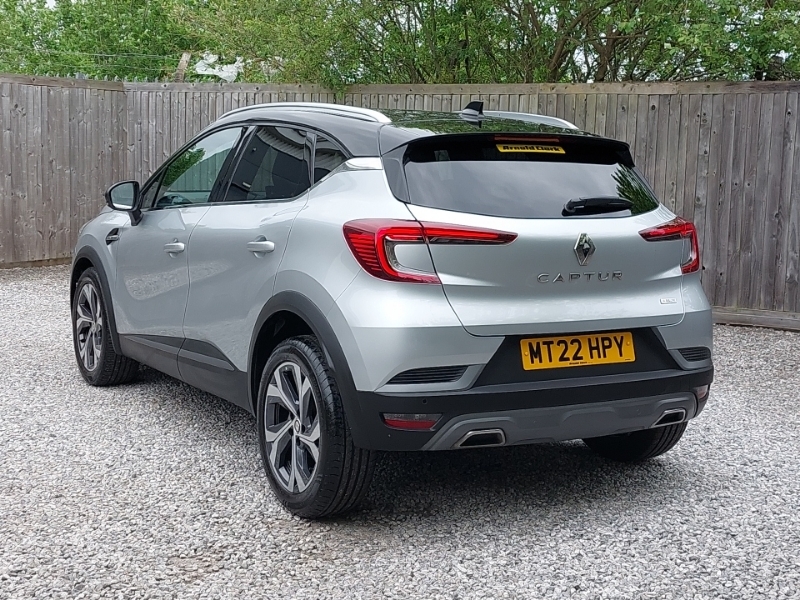 Renault Captur 1.3 Mild Hybrid 140 R.s. Line MT22HPY Silver #2