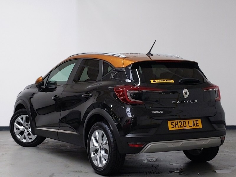 Renault Captur 1.0 Tce 100 Iconic SH20LAE Black #2