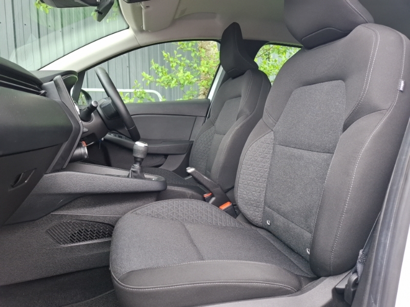 Renault Clio 1.0 Tce 100 Play YB70HEV White #5