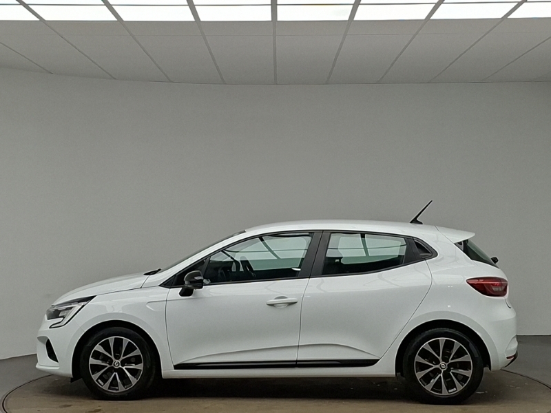 Renault Clio 1.6 E-tech Full Hybrid 145 Evolution NA23OCE White #4