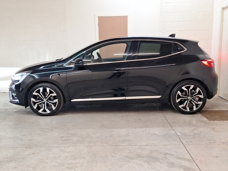 Renault Clio 1.6 E-tech Full Hybrid 145 Techno DA72KCG Black #4