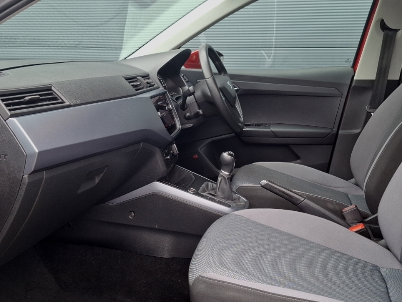 Seat Arona 1.6 Tdi 115 Se Technology Lux Ez CY68NKD Red #5