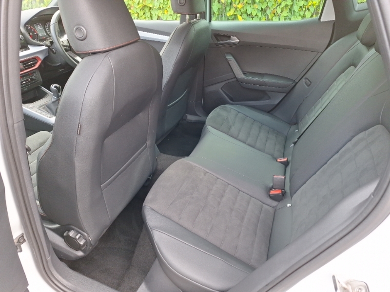 Seat Arona 1.0 Tsi 110 Fr Edition FX23WHR White #6