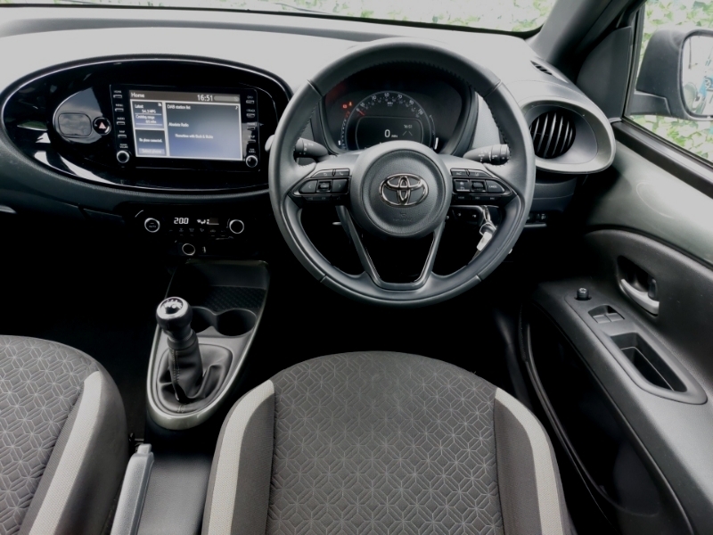 Toyota Aygo X 1.0 Vvt-i Edge MK72PXA Green #5