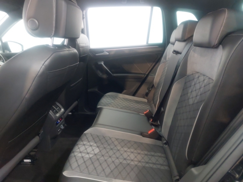 Volkswagen Tiguan 2.0 Tdi 4Motion R-line Dsg LO72MVU Black #6