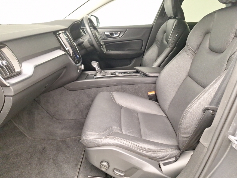 Volvo V60 Cross Country 2.0 D4 190 Cross Country Awd Grey #5