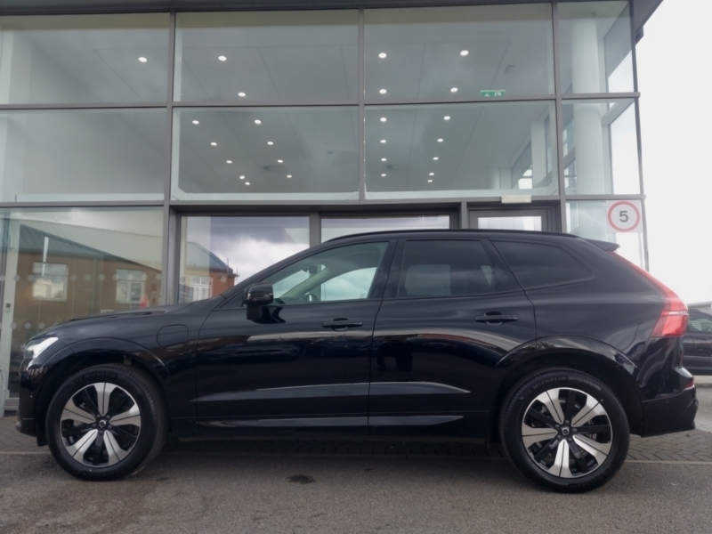 Volvo XC60 2.0 T6 350 Rc Phev Plus Dark Awd Geartronic RE25LTK Black #4