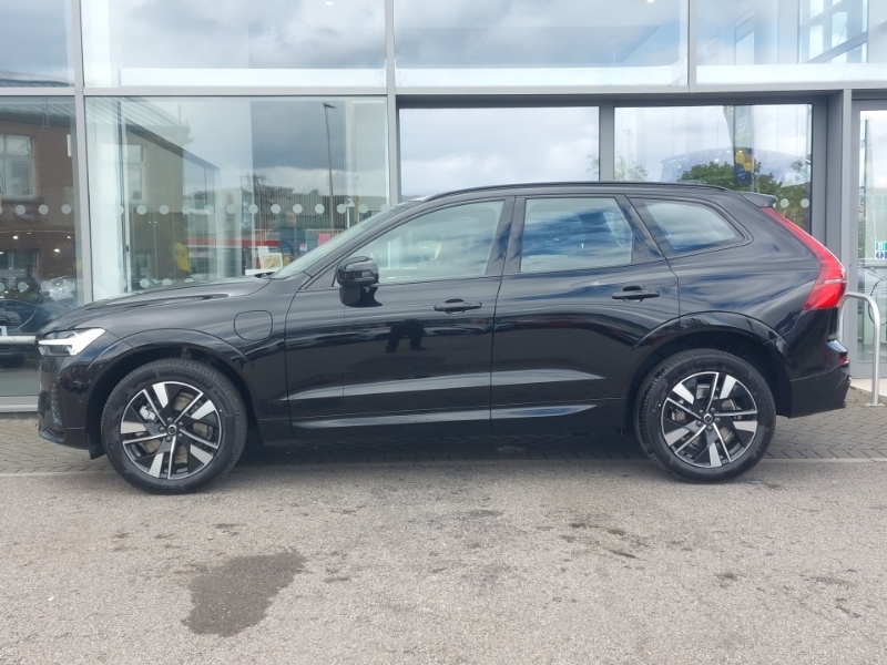Volvo XC60 2.0 T6 350 Phev Plus Dark Awd Geartronic Black #4
