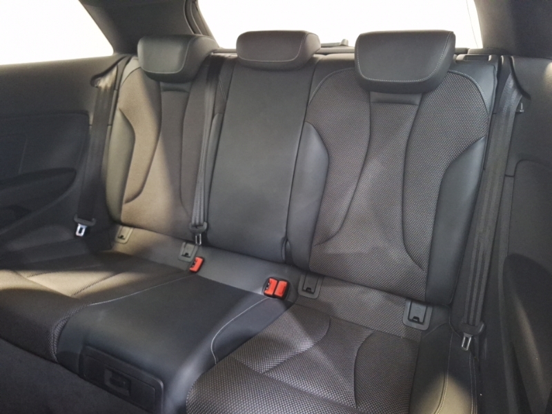 Audi A3 1.5 Tfsi S Line S Tronic Black #6