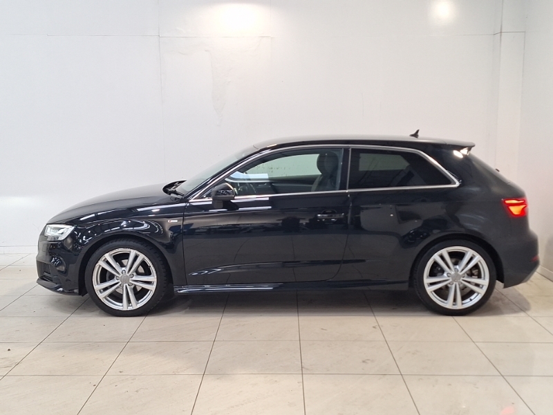 Audi A3 1.5 Tfsi S Line S Tronic Black #4
