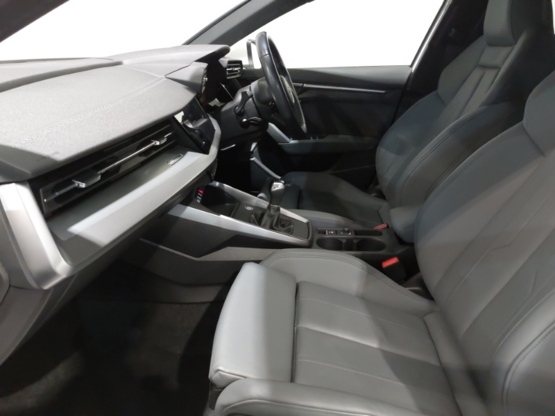 Audi A3 35 Tfsi S Line LT24OMW White #5