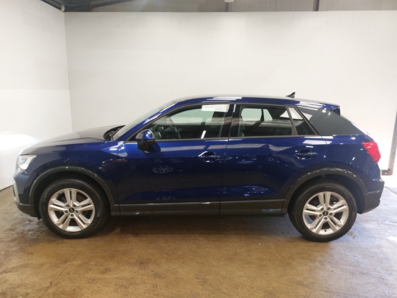 Audi Q2 30 Tfsi Sport PJ72KBE Blue #4