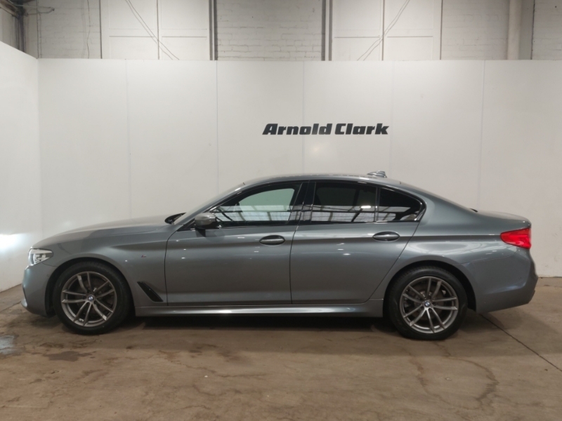 BMW 5 Series 520D Xdrive M Sport YH19NHR Blue #4